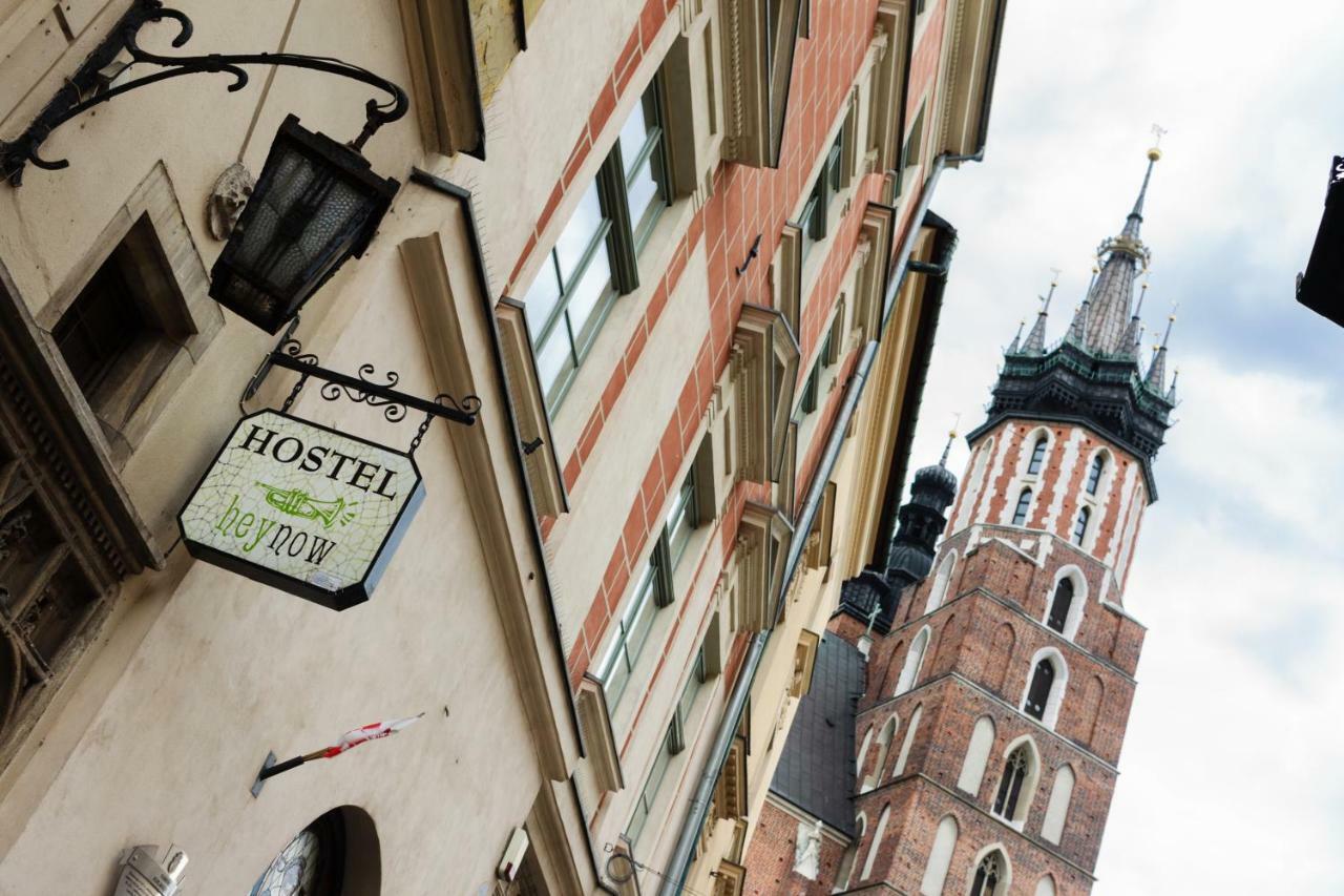 Heynow Rooms, Apartments And Hostel In City Center Краков Экстерьер фото