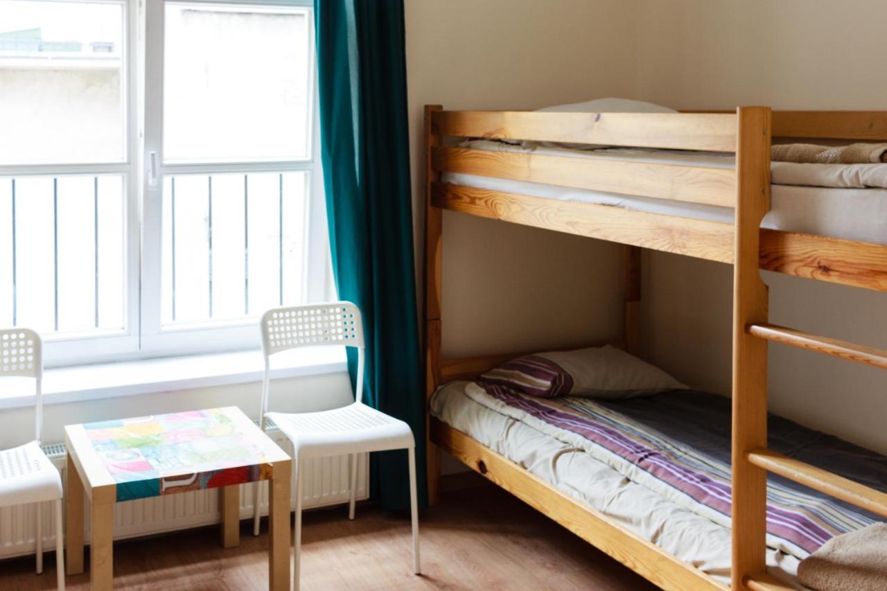 Heynow Rooms, Apartments And Hostel In City Center Краков Экстерьер фото